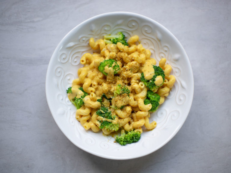Vegan Mac-N-Cheese with Broccoli Recipe